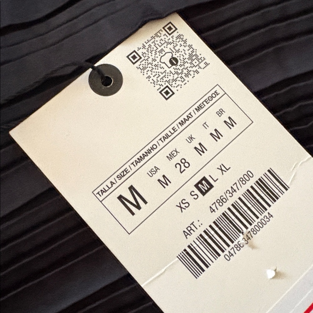 Zara Black Pleated Sleeveless Women's Top - Picture 3 of 5